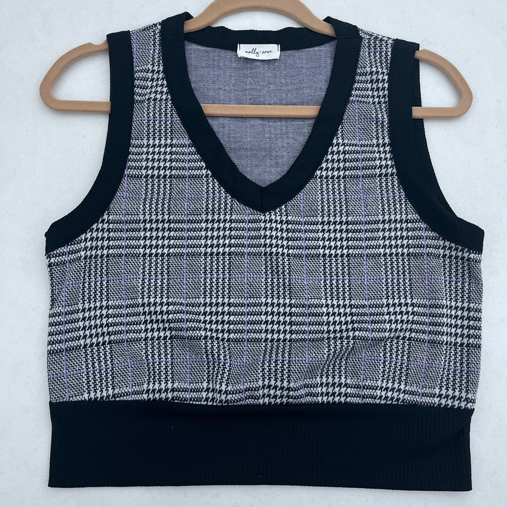 Molly+Rose: Plaid Sleeveless Sweater Vest